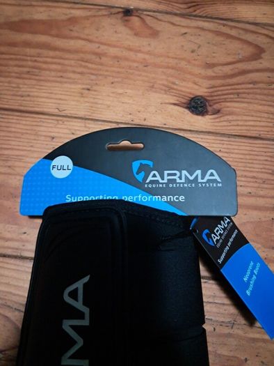 Arma brushing boots