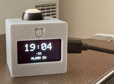 Smart Silent Vibration Alarm Clock, Custom Schedules, Phone Setup and Zero Noise