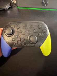 Nintendo Switch 1 Pro Controller Special Edition
