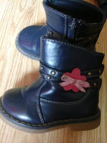 Kids boots