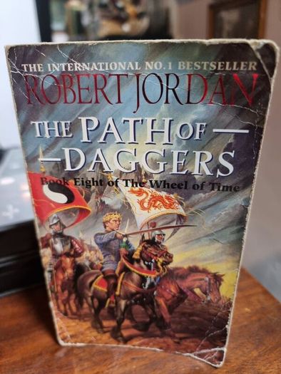 The Wheel of Time book 8 The Path of Daggers - Robert Jordan