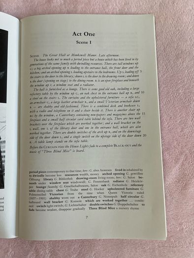 Agatha Christie - The Mousetrap - script pamphlet