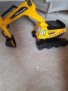 Power Builder Children's ride on digger