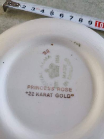 Vintage Royal Alma Bone Cina Bowl 24 K. Gold.