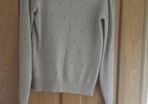 Oatmeal coloured light jumper