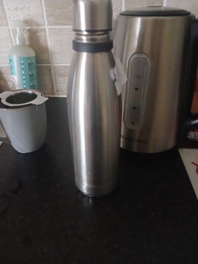stainless steel water bottle