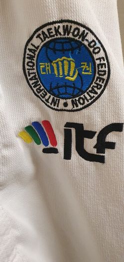 A Top Ten Taekwondo Dobok Uniform - Instore 50 Euro - See Text for Size & Link