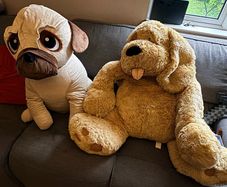 Two large teddy bears