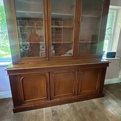Beautiful Antique Mahogany Dresser