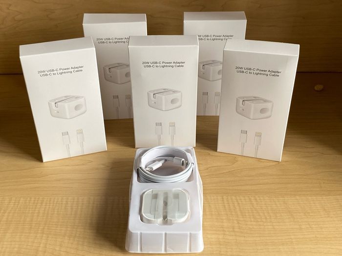 20W USB-C iPhone Power Adapter & USB-C Lightning Cable