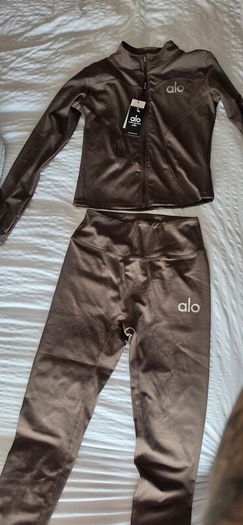 womans alo sets