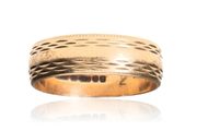 9ct gents heavy gold band 4g size S