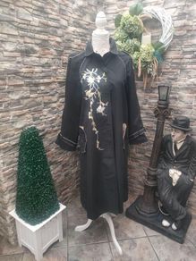 Vintage Pret aPorter Black embroidered Trench coat