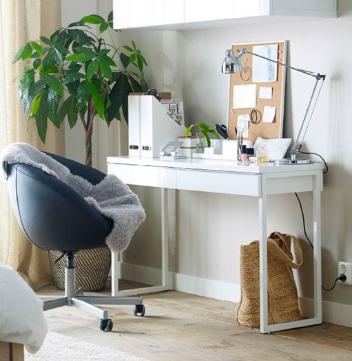 Ikea Best BURS high gloss desk