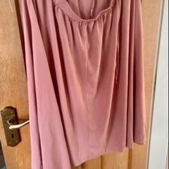 Dusky pink skirt size 22