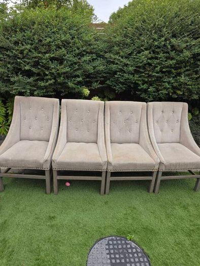 Dining chairs x4
