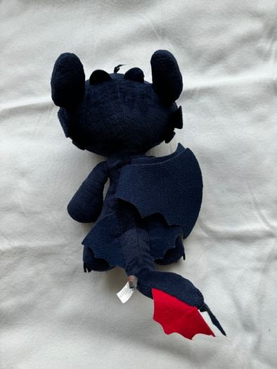 How To Train Your Dragon 2 Toothless Plush 2014 Very USEd DIRty Please look at the pictures
