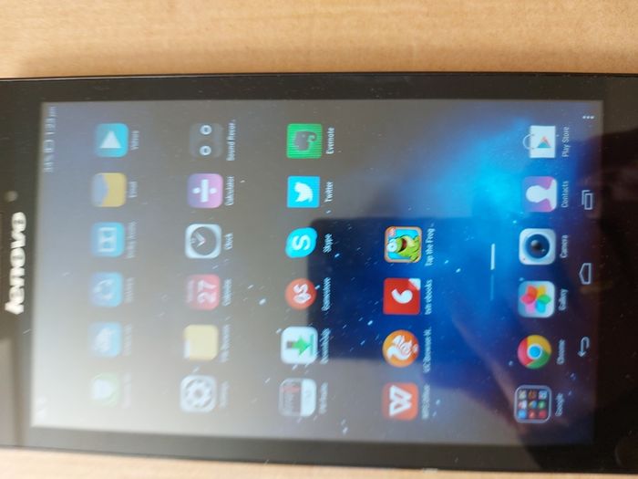 Lenovo Tab 2 Model A7-20F, 1GB Ram, 16GB HDD, in excellent condition