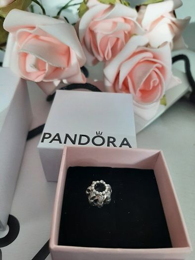 Brand new genuine Pandora sterling silver bows charm