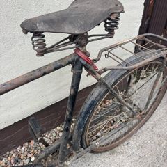 High Nelly Bikes Triumph & Raleigh