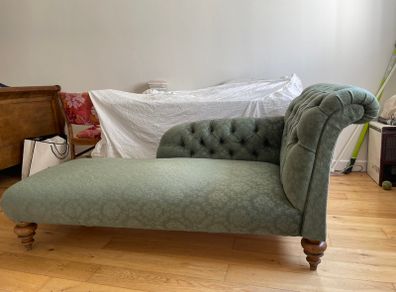 Chaise lounge