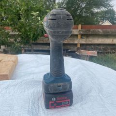 Makita drill and battery