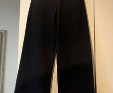 Bershka Women's High Waisted Jeans