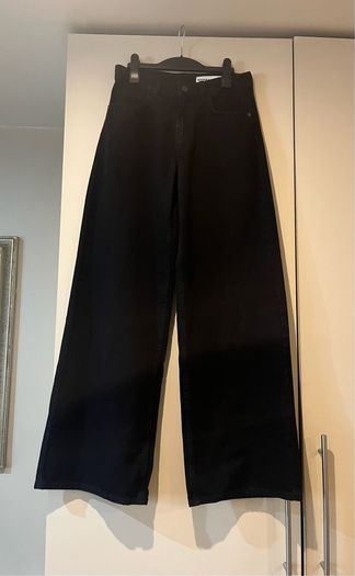 Bershka Women's High Waisted Jeans