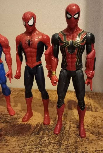4 x Spiderman Figures