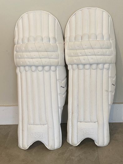 Cricket Batting Pads to Sell
