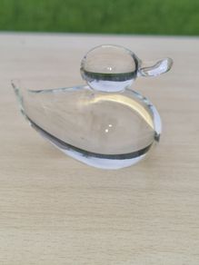 Duck figurine from the Swedish glassworks Reijmyre.