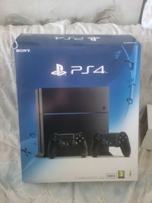 boxed ps4