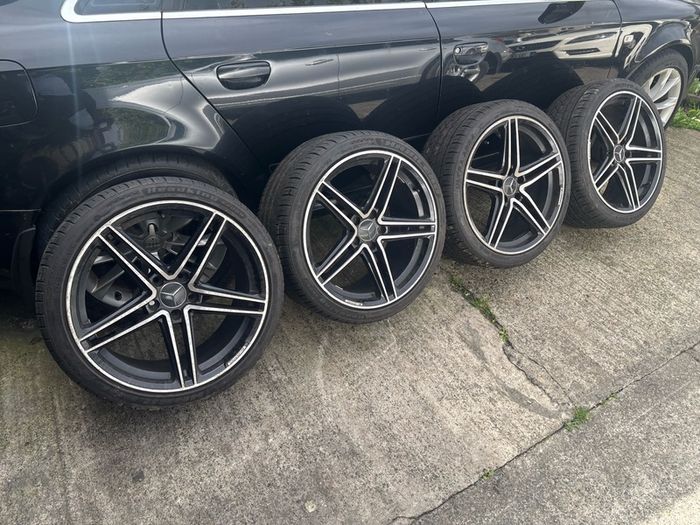 Mercedes 19" Amg Alloys