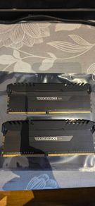 Crosair Vengeance RGB 16gb (2x8)