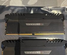 Crosair Vengeance RGB 16gb (2x8)