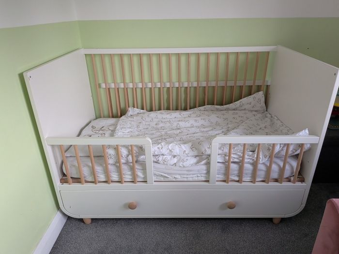 Cot/Cot bed