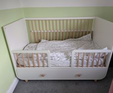 Cot/Cot bed