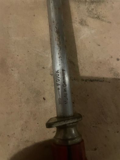 Dickoron sharpening tool