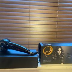 Hair Curler for sale, in perfect condition.
