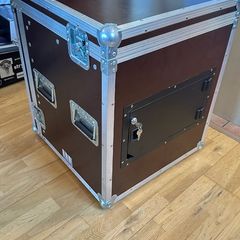 Music Rack 12 u with Service Hatch by Thon