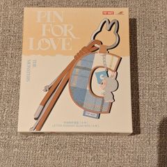 Pop Mart - The Monsters - Pin For Love - Letter F
