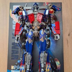Black Mamba LS03 Optimus Prime figure