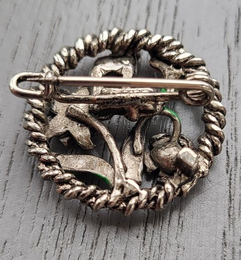 1940s Austrian enamelled brooch pin