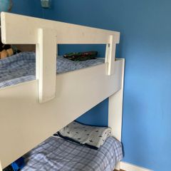 Bed barrier
