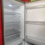 Fridge and freezer Image 3