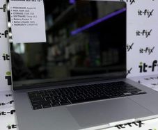 Macbook Air M3 15" 8GB/256GB Used