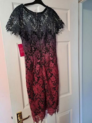 Paperdolls dress