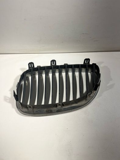 BMW 5 Series E60 E61 Front Right Side Kidney Grill Grille Chrome 7027062 A3l2b810g
