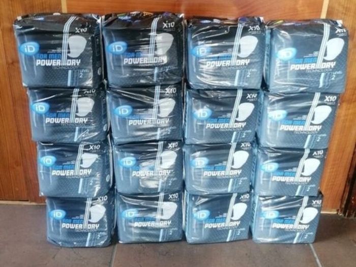 16 Packs of iD Pads for Men
