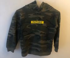 Army hoody (age 6-7)